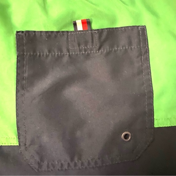 Tommy Hilfiger Green & Black Swim Trunks Sz M Drawstring Cargo Pockets Mesh - Picture 7 of 9